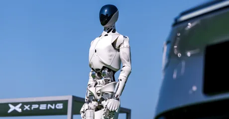 Robot humanoid avansat, pregătit pentru comercializare în viitorul apropiat.