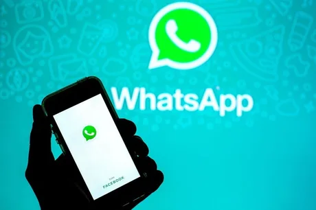 Indicator verde pentru utilizatorii activi pe WhatsApp, testat pe iPhone.