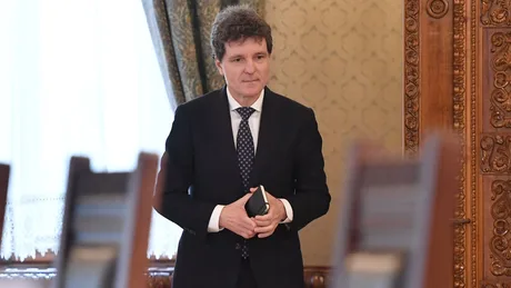 Nicușor Dan discută despre situația politică din România.