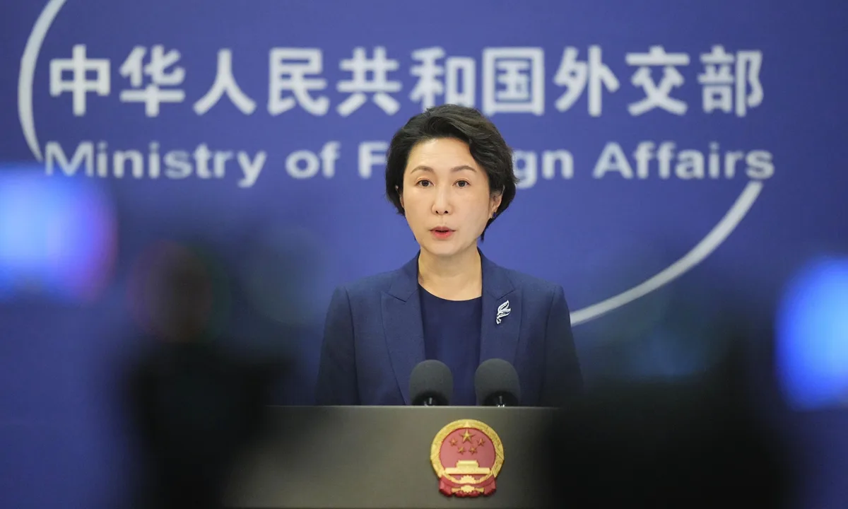 Mao Ning, purtătoarea de cuvânt a Ministerului chinez de Externe, la o conferință de presă.