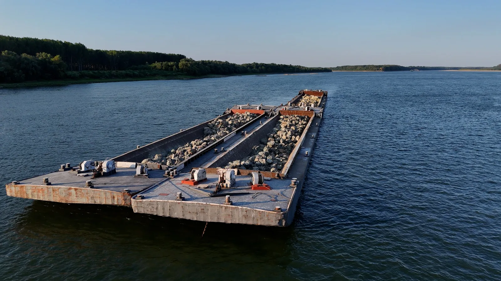 Intervenții pe Dunăre pentru asigurarea apei centralei nucleare de la Cernavodă.