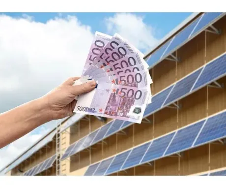 Finanțare nerambursabilă pentru panouri fotovoltaice în agricultură.