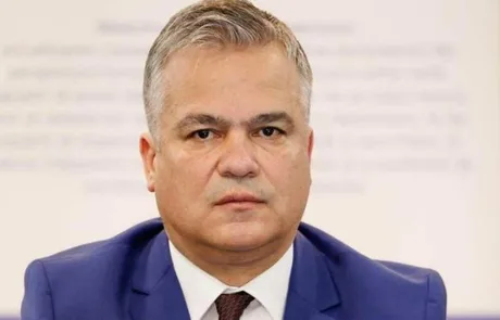 Discuții intense în PNL despre votul pentru Guvernul Veștea.