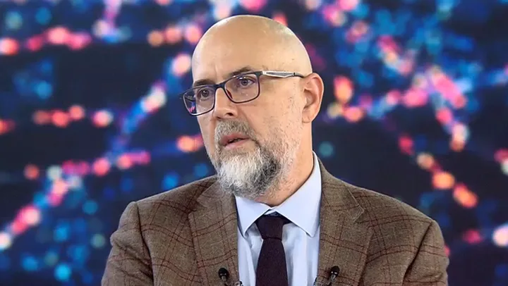 Kelemen Hunor discută despre stabilitatea politică în România.