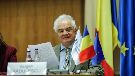 Eugen Rădulescu discutând despre riscurile financiare ale României.