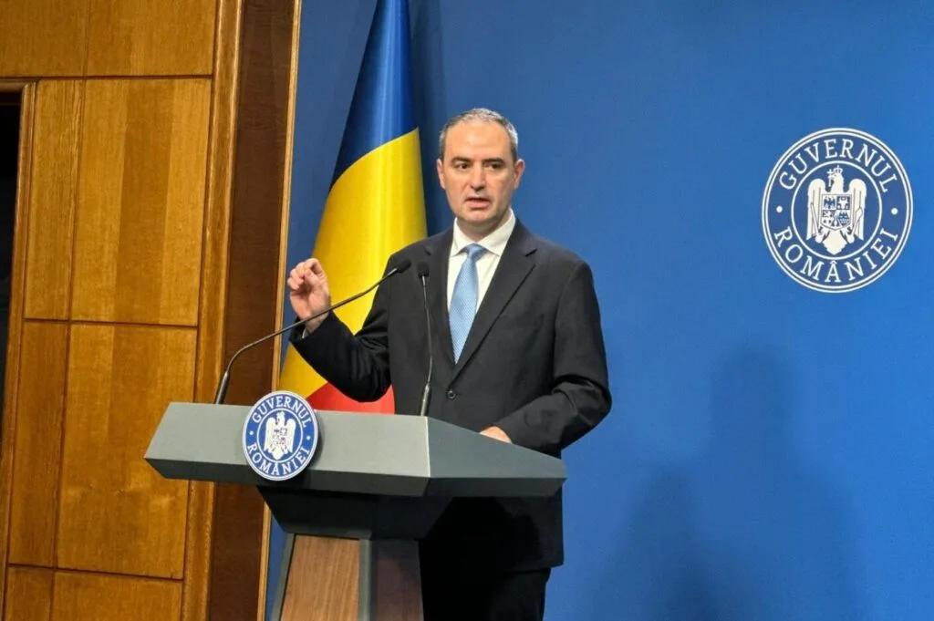 Ministrul Finanțelor discută despre riscurile bugetare pentru 2027.