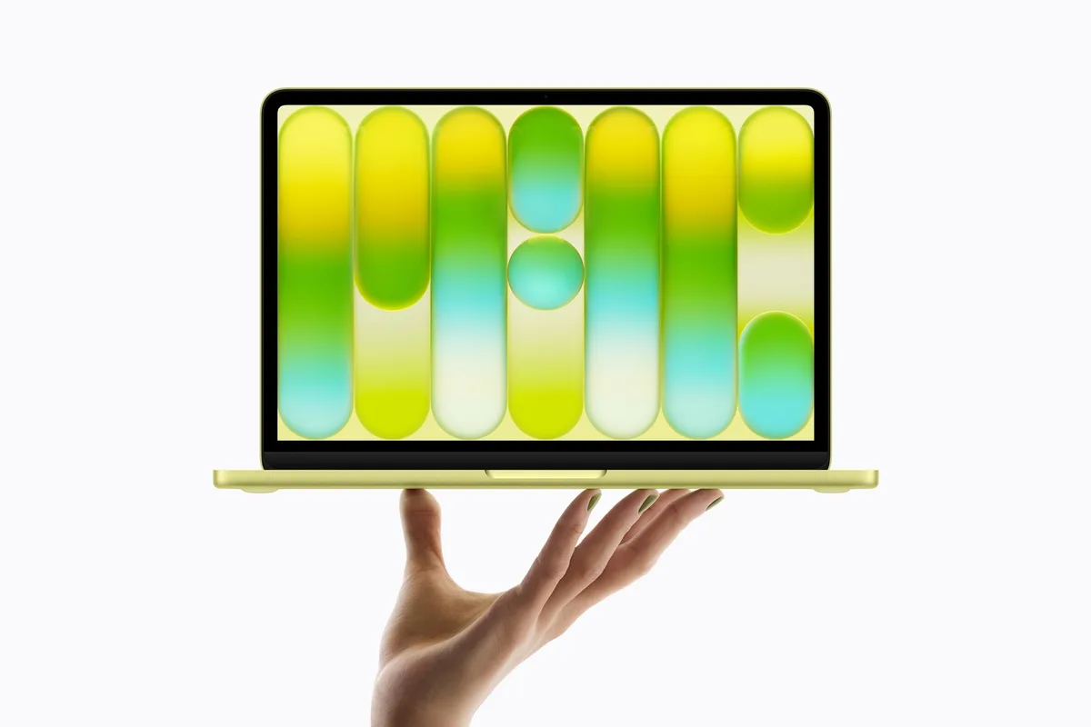 MacBook Neo cu un design modern și culori vibrante.