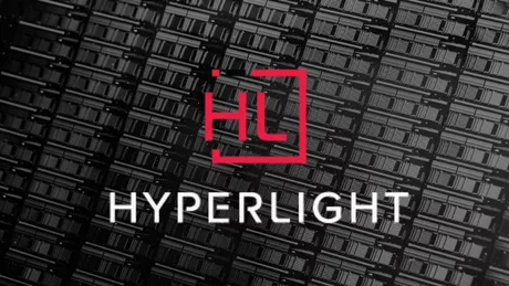 HyperLight dezvoltă tehnologii optice inovatoare pentru interconectări rapide și eficiente.