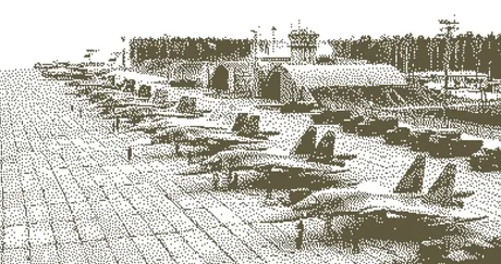 Aerodrom militar cu avioane de luptă parcate pe pistă.