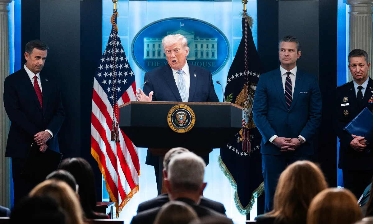 Donald Trump avertizează despre posibile consecințe severe pentru Iran.