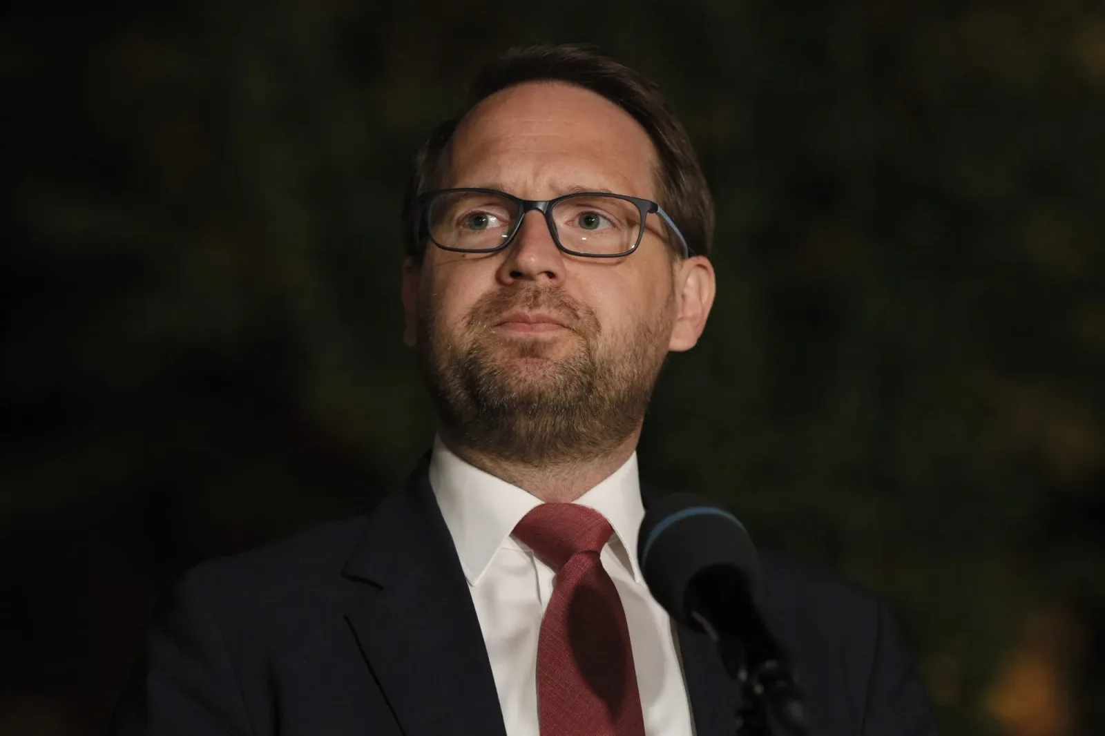 Dominic Fritz discută despre controversa legată de legea integrității.
