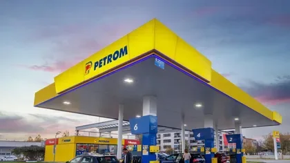 Stație Petrom cu prețuri actualizate pentru motorină și benzină.