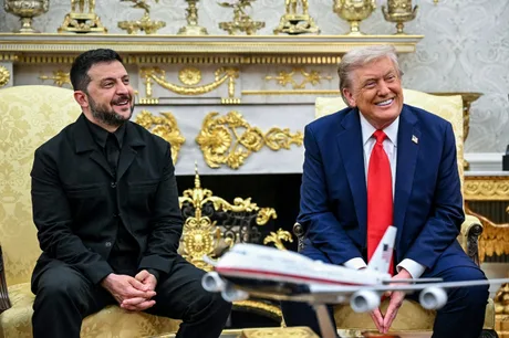 Zelenski și Trump discutând despre sprijinul pentru Ucraina.