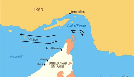Harta Strâmtorii Ormuz și a țărilor din Golf, evidențiind rutele maritime importante.