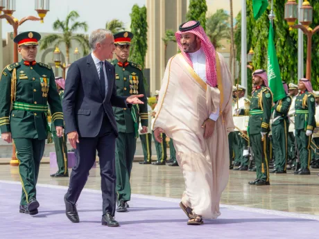Mark Carney discută acorduri comerciale cu liderii saudiți.