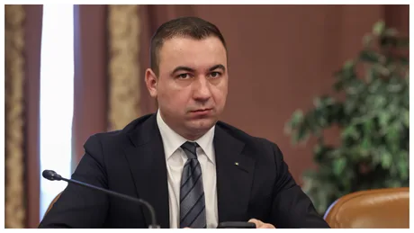 Bogdan Ivan discutând despre proiectul hidrocentralei Frasin–Pângărați.