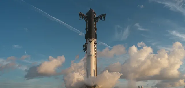 Racheta Starship decolează din Texas pentru un zbor istoric pe orbită.