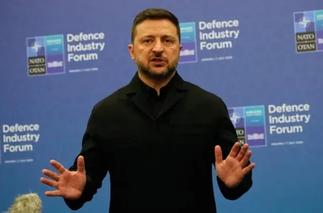 Zelenski discută despre capacitatea militară a Ucrainei la un forum de apărare.