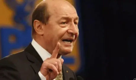 Traian Băsescu discută despre politica românească și candidaturile viitoare.