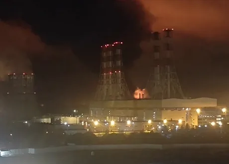 Incendii la un terminal petrolier și o substație electrică în Sankt Petersburg.