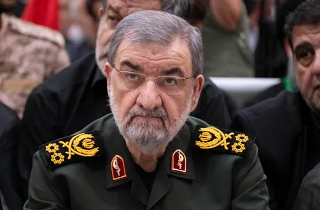 Mohsen Rezaei discutând despre deblocarea activelor iraniene înghețate.