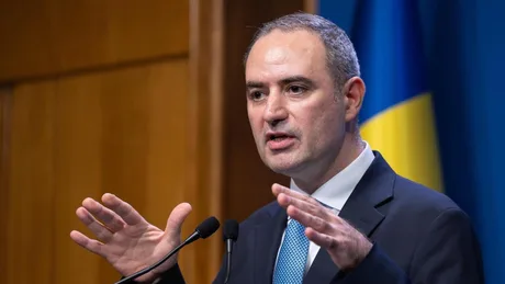 Ministrul Finanțelor discutând despre prognoza economică și inflație.
