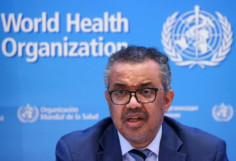 Tedros Adhanom Ghebreyesus discutând despre epidemia de Ebola în RDC.
