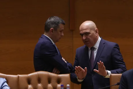 Discuții tensionate între liderii politici despre economia României și criza energetică.