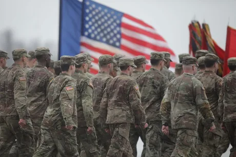 Soldați americani în timpul unui exercițiu militar în Polonia.