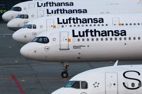 Piloții Lufthansa anunță grevă, afectând zborurile din Germania.
