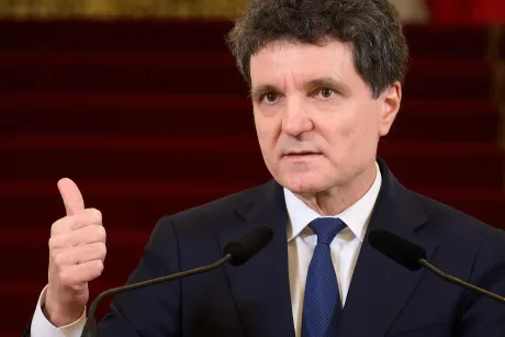 Nicușor Dan discută despre modificările legislative la Legea vânătorii.