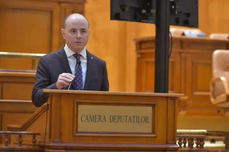 Alexandru Muraru discutând despre presiunea instituțională în PNL.