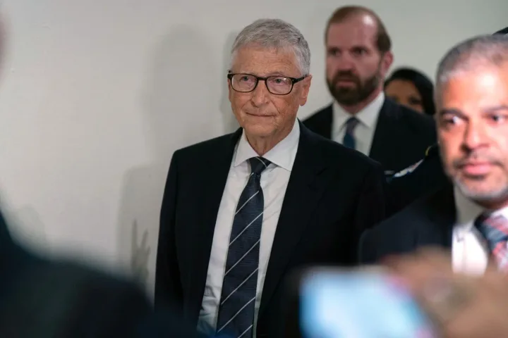 Bill Gates discută despre riscurile inteligenței artificiale în fața comisiei.