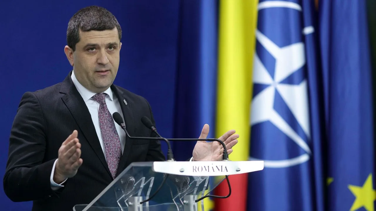 Radu Miruță discută despre sancțiunile navelor în Portul Constanța.