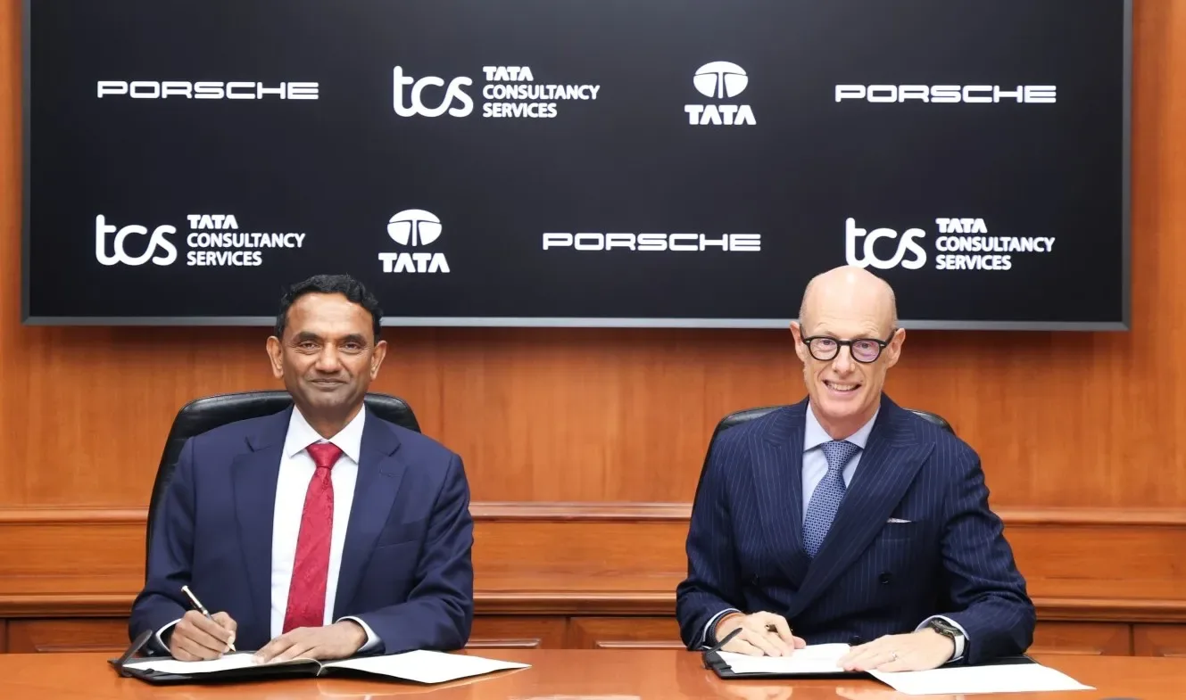 Semnarea acordului între Tata Consultancy Services și Porsche pentru achiziția MHP Management.