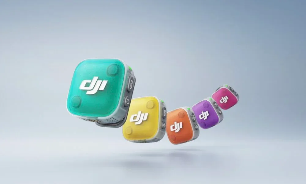Microfoane wireless cu design modern și fețe interschimbabile colorate.
