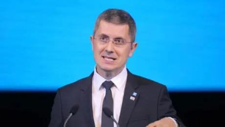 Dan Barna discută despre criza politică și riscurile economice din România.