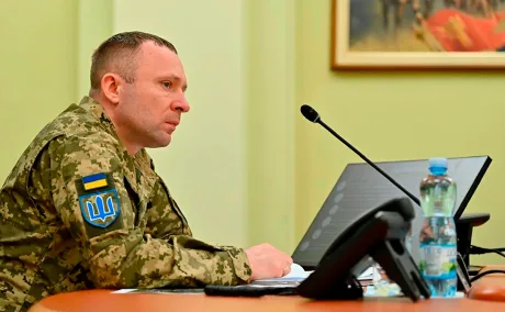 Mihailo Drapatîi discută strategii militare cu oficiali NATO în contextul conflictului cu Rusia.
