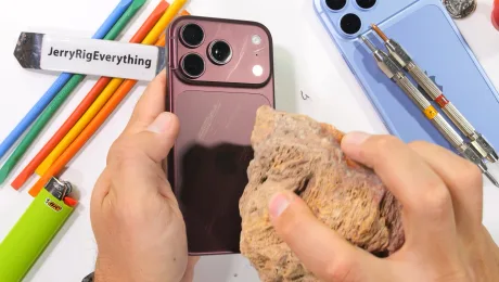 iPhone 18 Pro supus testelor de rezistență la zgâriere și foc.