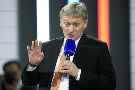 Reprezentant oficial discutând despre securitatea nucleară a Rusiei.