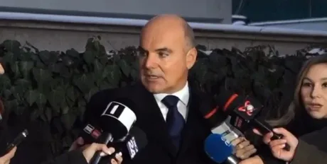 Rareș Bogdan discutând despre impozitarea proprietăților și criza politică.
