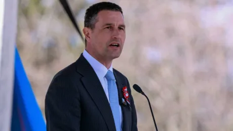 Tanczos Barna discută despre subvențiile pentru fermieri în contextul crizei politice.