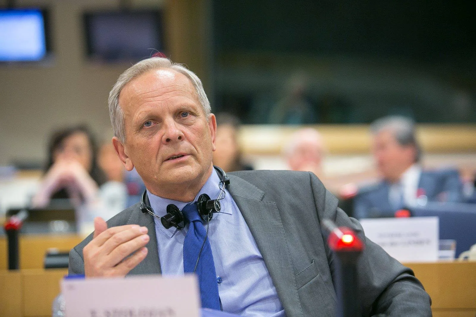 Theodor Stolojan discută despre reformele necesare în administrație.