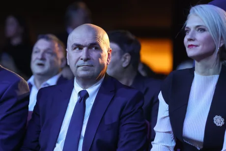 Lideri PNL în așteptarea Congresului, cu tensiuni interne vizibile.