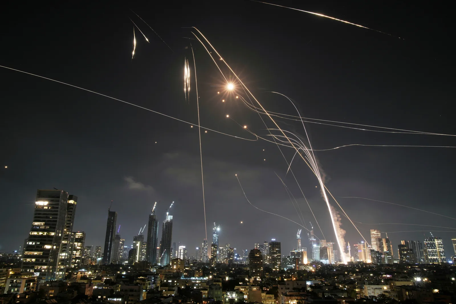 Atacuri cu rachete asupra Israelului, în scădere conform armatei israeliene.