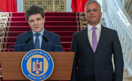 Nicușor Dan discută despre presiunea pe premierul desemnat Adrian Veștea.