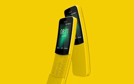 Telefoane simple cu funcții esențiale și acces la aplicații populare.