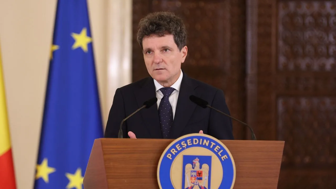 Nicușor Dan discută despre bugetul Uniunii Europene și aderarea Moldovei și Ucrainei.