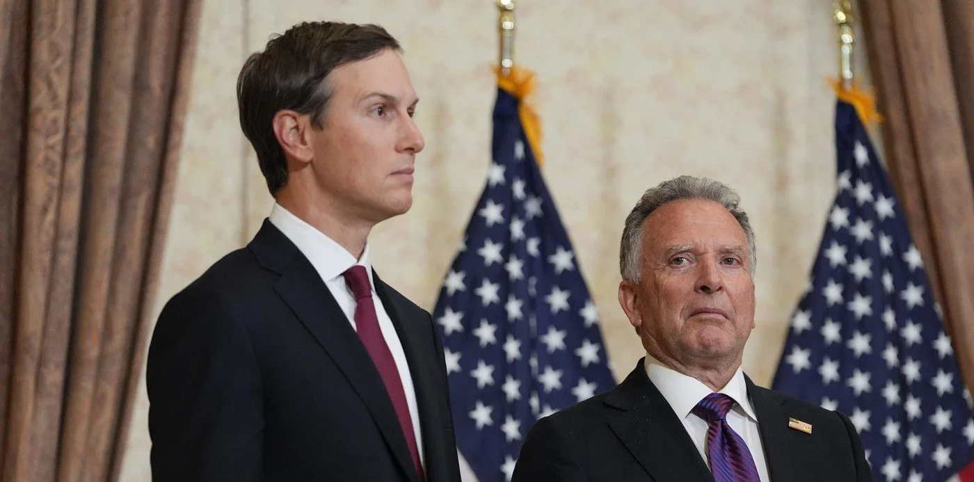Steve Witkoff și Jared Kushner la sosirea în Moscova pentru negocieri.