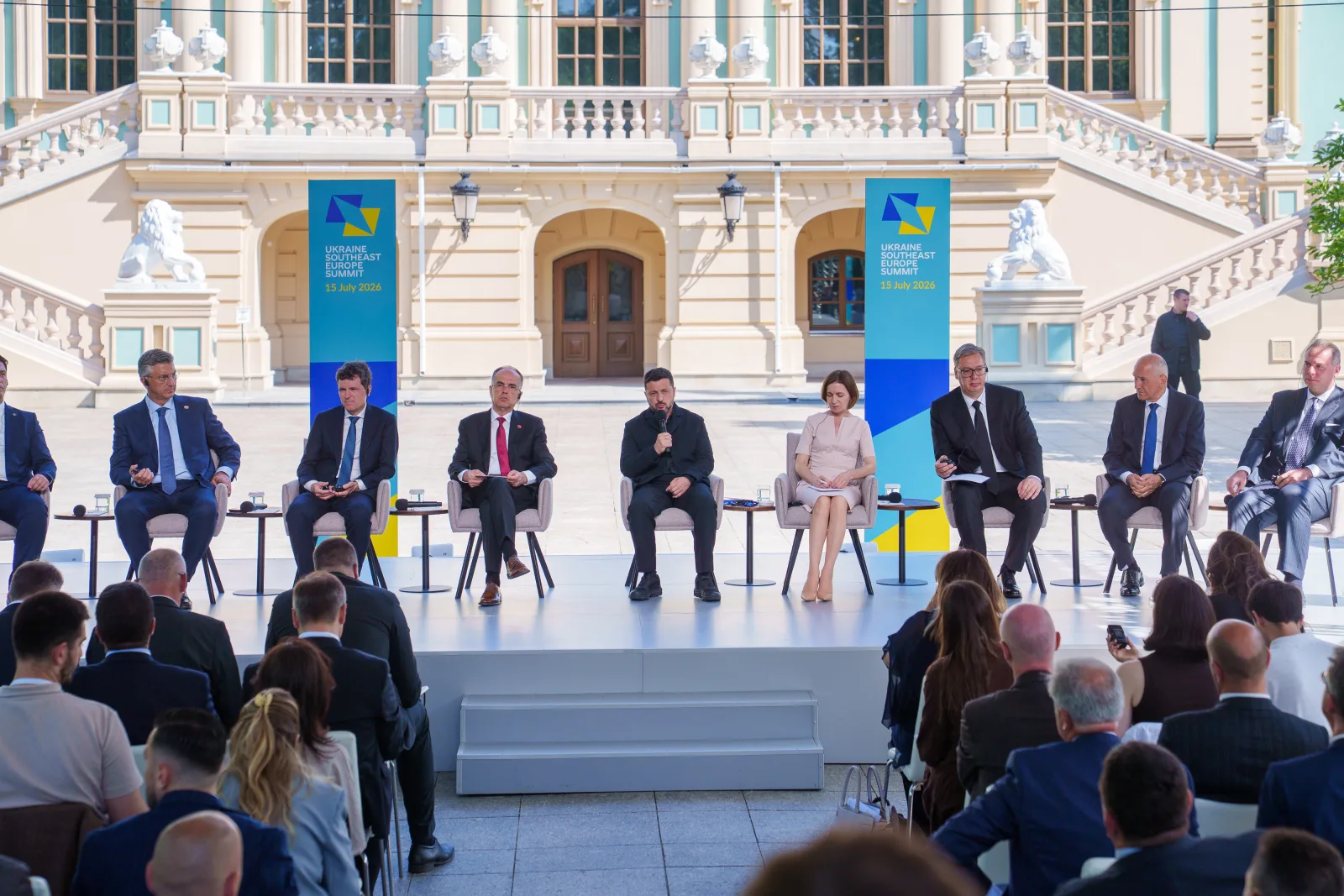 Liderii din Europa de Sud-Est discută despre securitatea Ucrainei și Mării Negre.